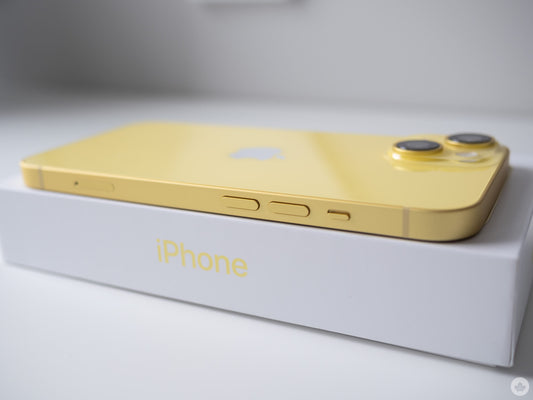 iPhone 14 Yellow